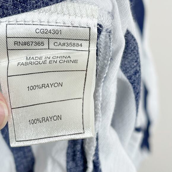 Cupcakes and Cashmere Small Striped Off The Shoulder Top White Blue Button Front - Picture 8 of 9